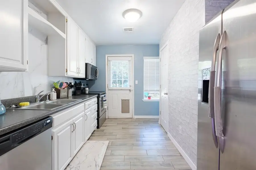 914 N Patchin Avenue, Shawnee, OK 74801 - #2