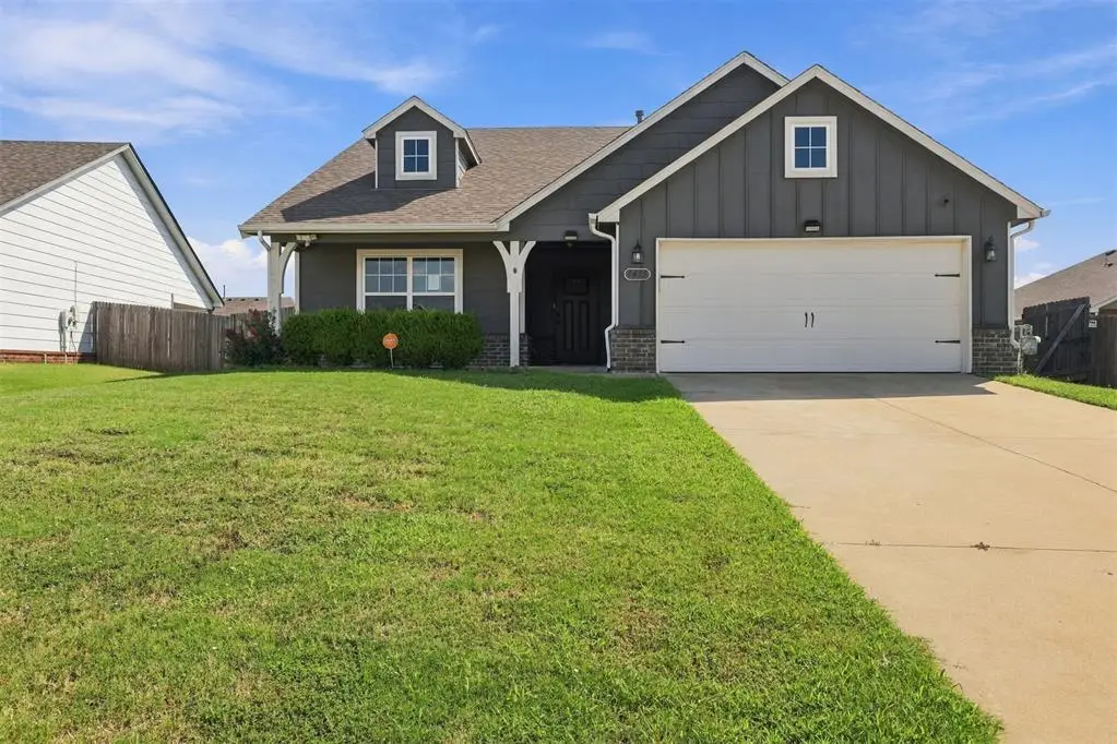 3405 E Sandusky Street, Broken Arrow, OK 74014 - #1
