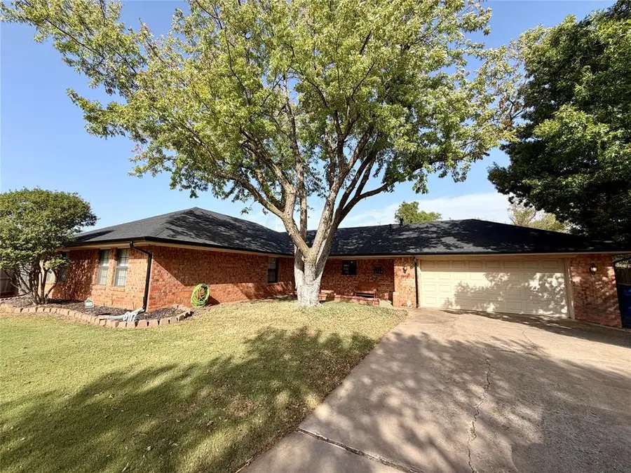 2706 Timber Court, Chickasha, OK 73018 - #2