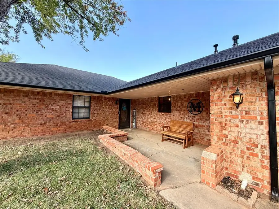 2706 Timber Court, Chickasha, OK 73018 - #3