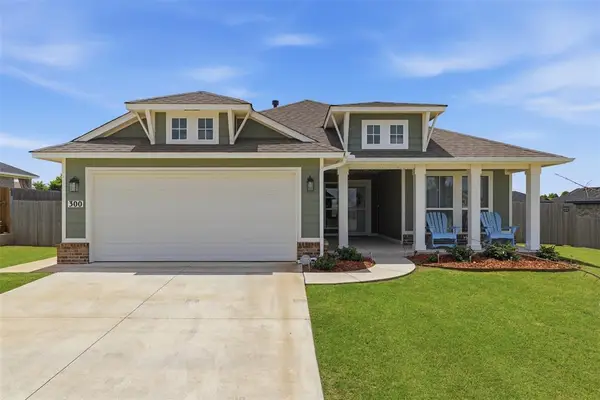 300 Isabella Drive, Blanchard, OK 73010