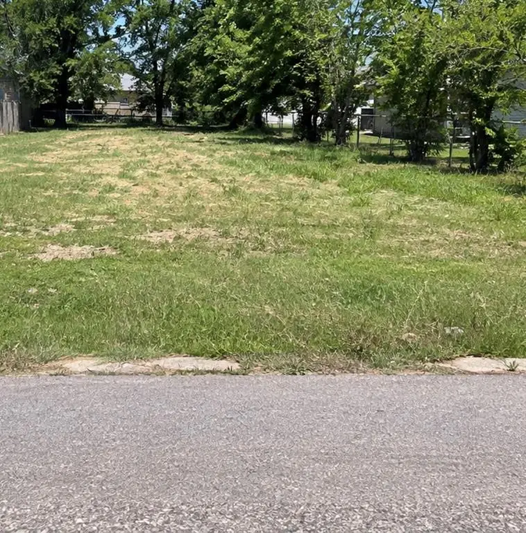 634 Ivanhoe Street, Perry, OK 73077 - #1