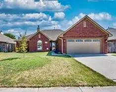 808 W Vickery Avenue, Yukon, OK 73099