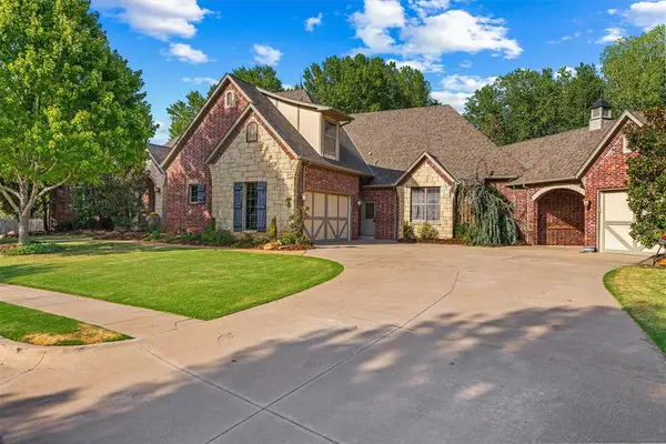 3904 Creek Bend Road, Edmond, OK 73003