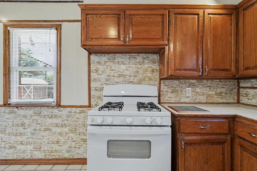 224 W Kerr Street, Oklahoma City, OK 73110 - #3