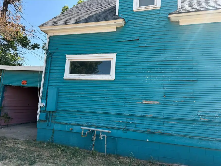 208 W Watts Street, El Reno, OK 73036 - #3