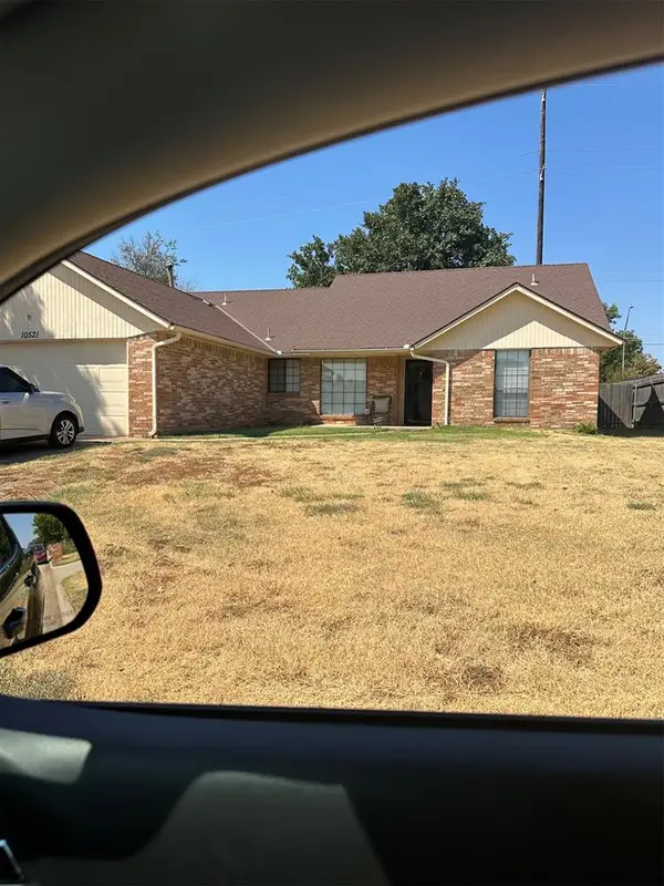 10521 Honeysuckle Lane, Oklahoma City, OK 73130