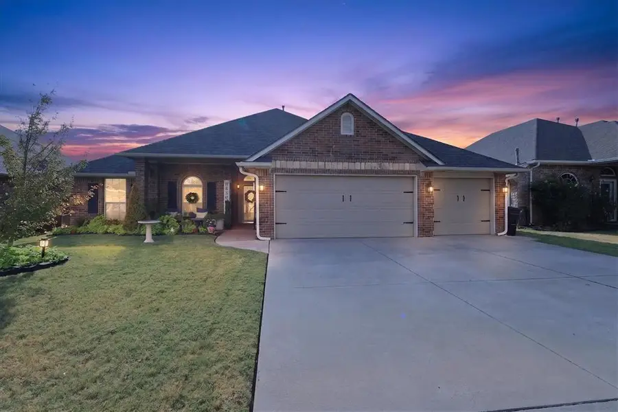 1809 Mead Lane, Moore, OK 73170 - #2