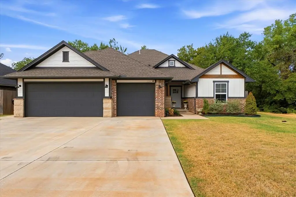 2301 Creekview Drive, Moore, OK 73160 - #1
