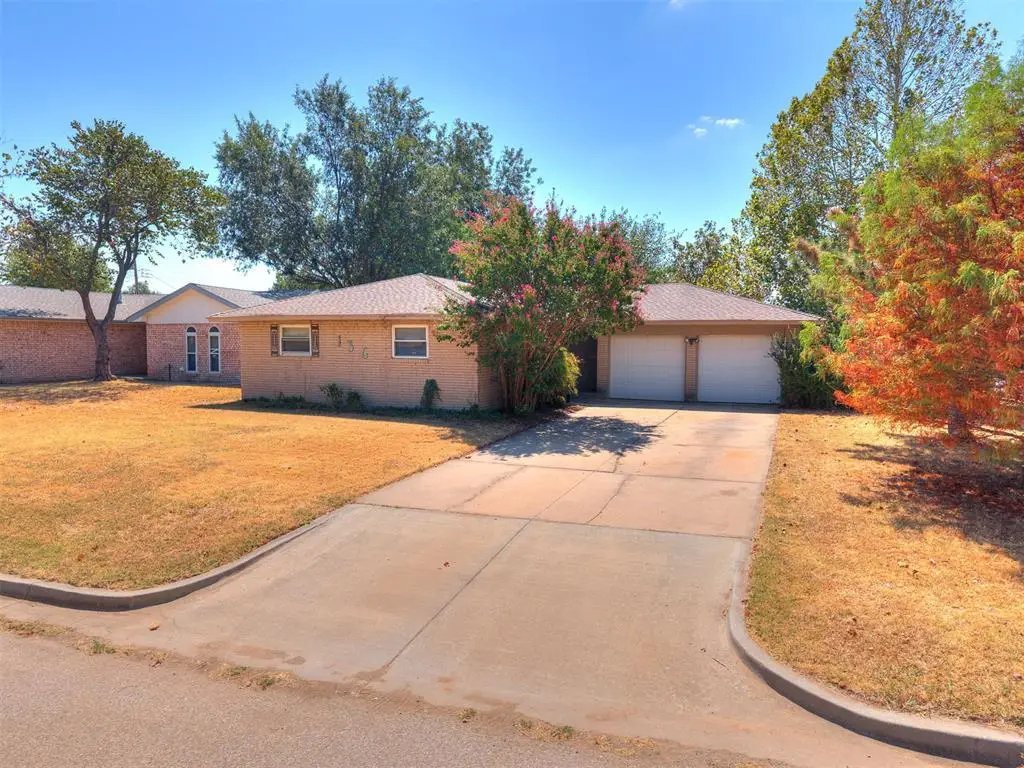 136 SW 5th Street, Moore, OK 73160 - #1