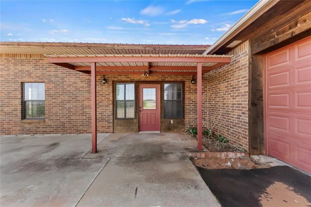 12168 N Us 281 Highway, Lookeba, OK 73053 - #1