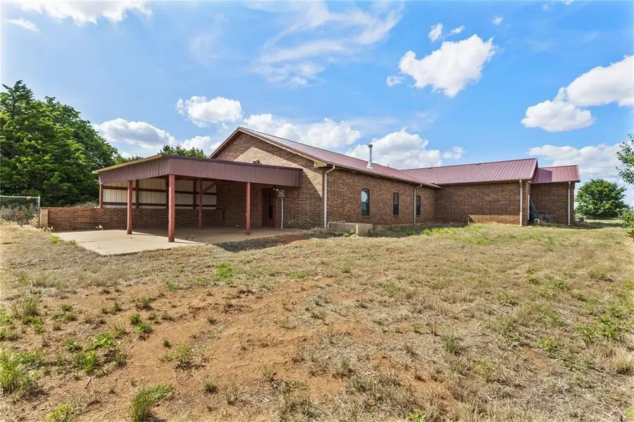 12168 N Us 281 Highway, Lookeba, OK 73053 - #3