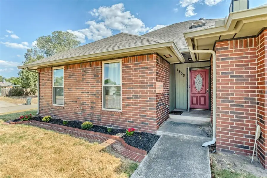 1808 Goldenrod Lane, Midwest City, OK 73130 - #3