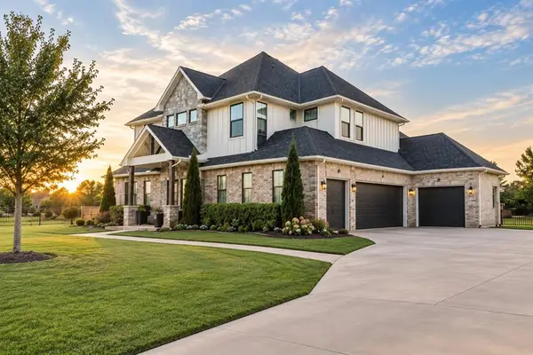 22297 Forester Lane, Edmond, OK 73025