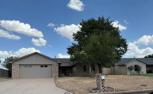 620 Taft Street, Altus, OK 73521 - #1