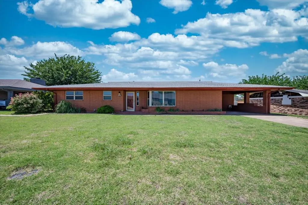 412 S Carol Street, Carnegie, OK 73015 - #1