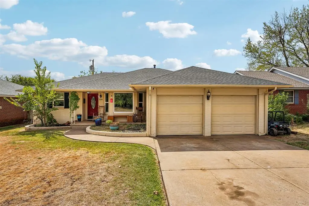 208 E 30th Street, Edmond, OK 73013 - #1