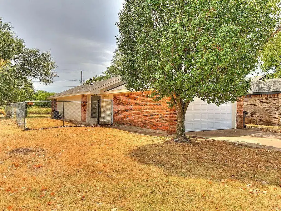 800 NW 113th Street, Oklahoma City, OK 73114 - #3