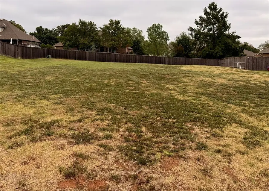 1917 Carleton Lane, Shawnee, OK 74804 - #2