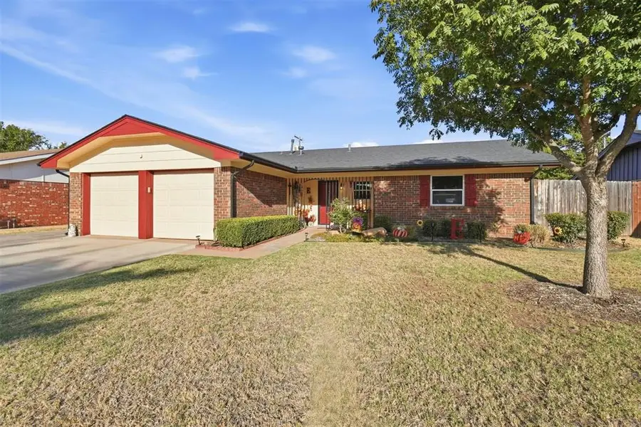2512 Cherokee Strip Street, Altus, OK 73521 - #2