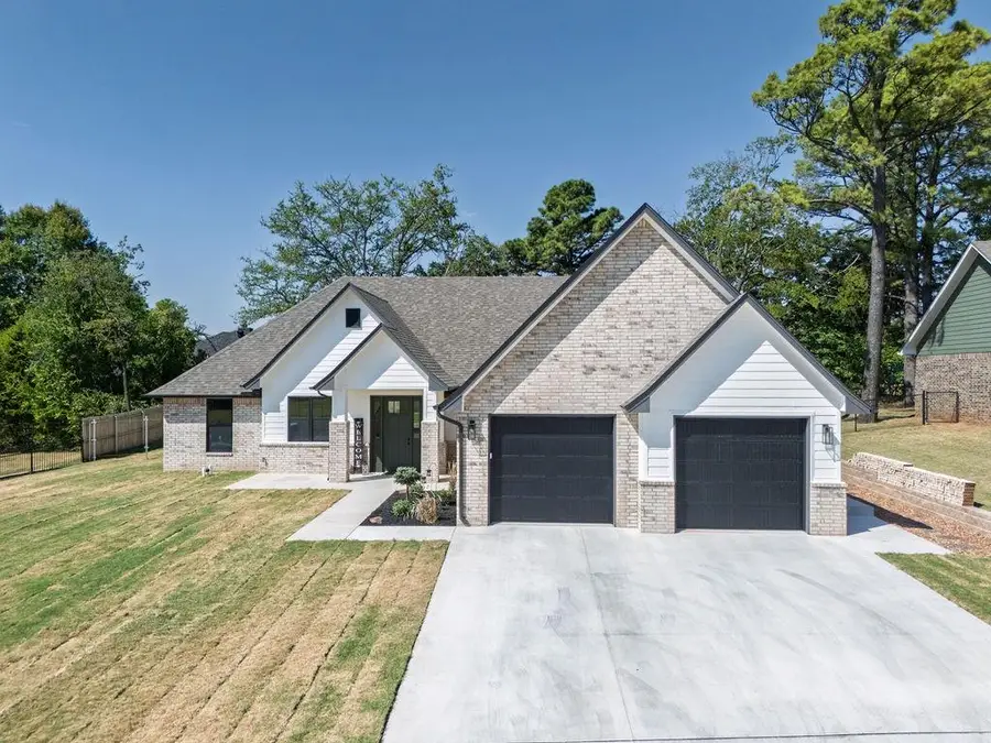 1804 Larkin Lane, Shawnee, OK 74804 - #2