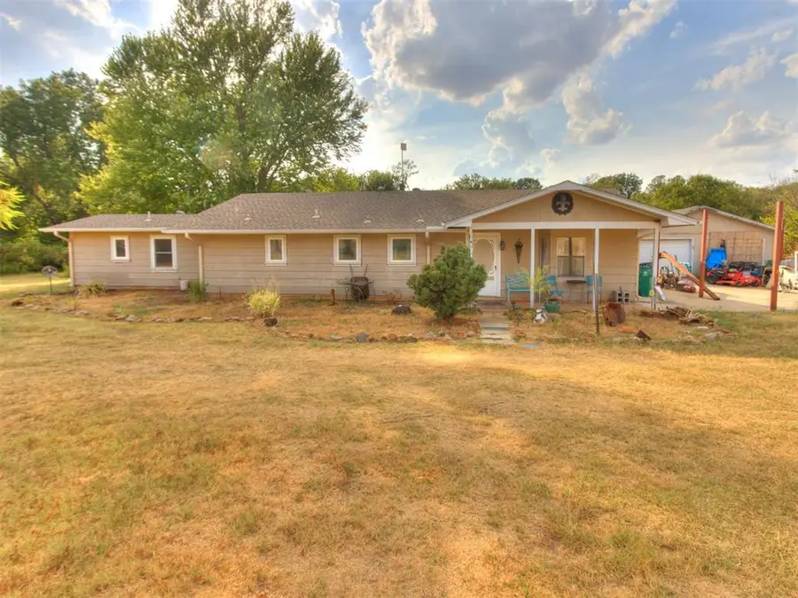 11711 S Czech Hall Road, Mustang, OK 73064 - #2