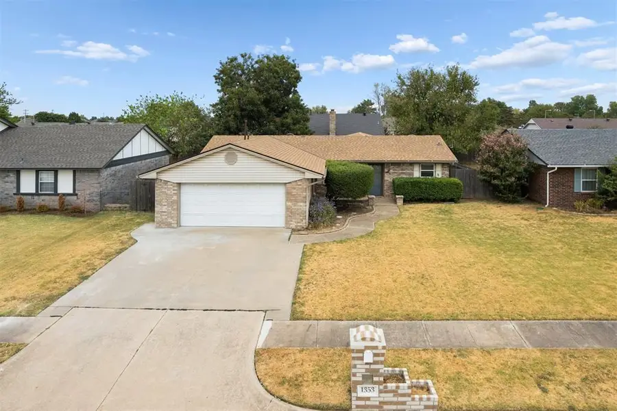 1353 W Cedarbrook Lane, Moore, OK 73170 - #2