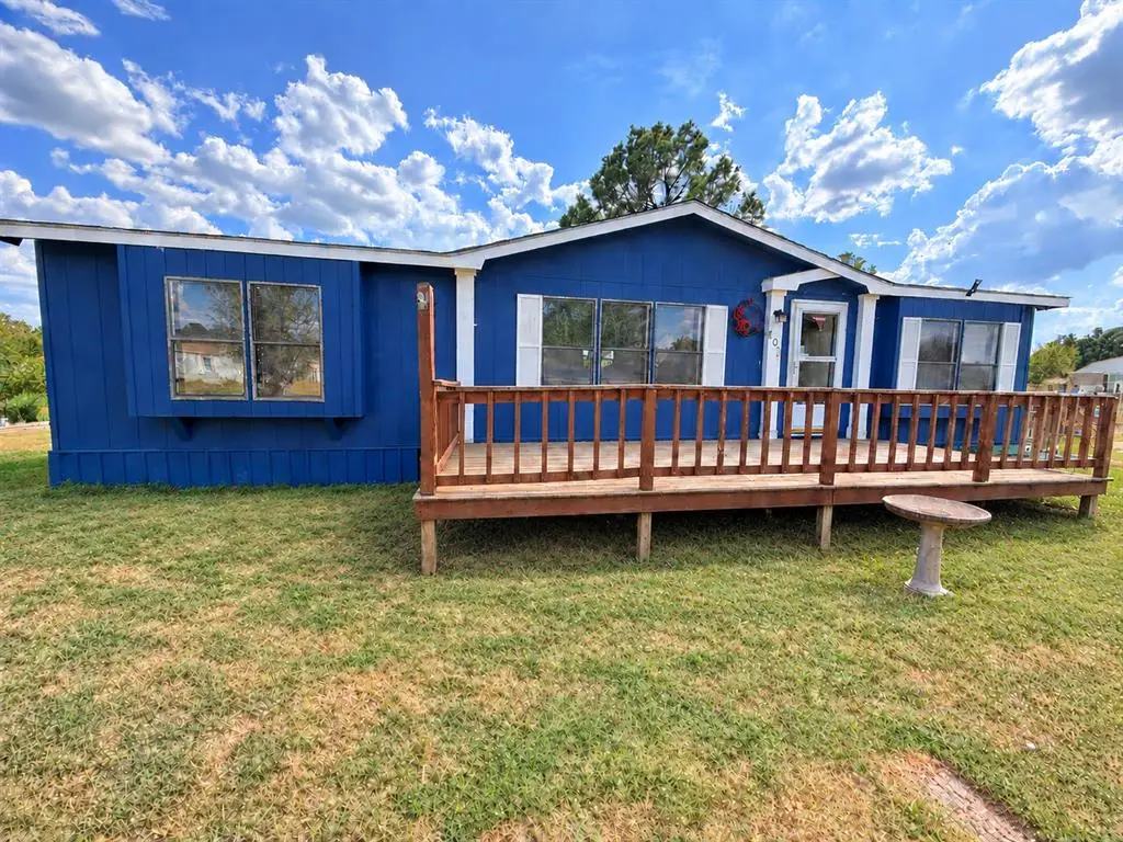 101 Buckthorne Circle, Shawnee, OK 74804 - #1
