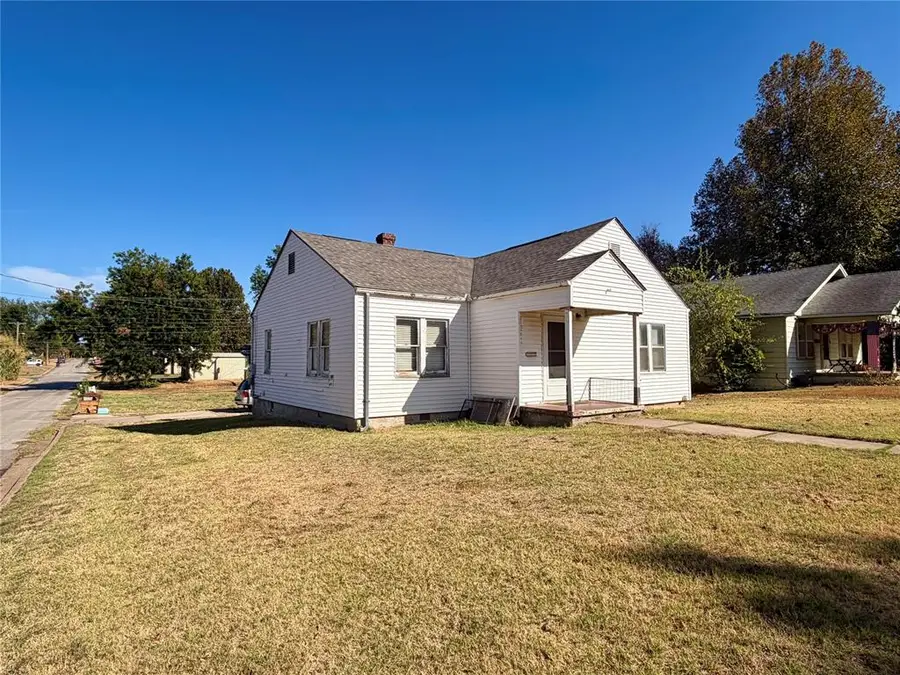 1701 S 16th Street, Chickasha, OK 73018 - #3