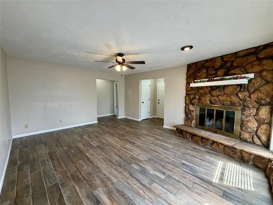 1102 Walnut Street, Woodward, OK 73801 - #2