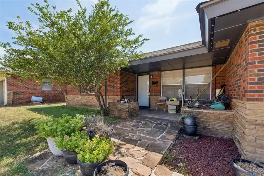 1224 NE 44th Street, Oklahoma City, OK 73111 - #2