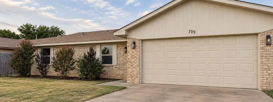 709 Polk Street, Altus, OK 73521 - #2