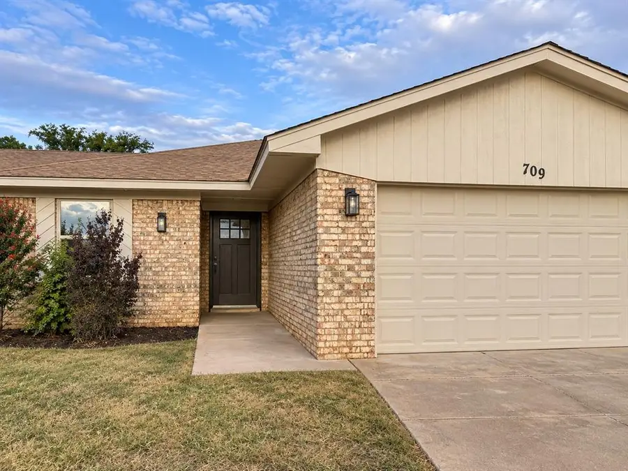 709 Polk Street, Altus, OK 73521 - #3