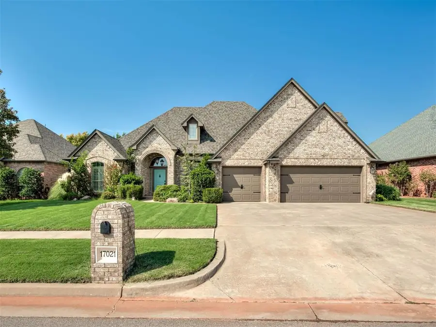 17021 Holly Burn Circle, Edmond, OK 73012 - #3