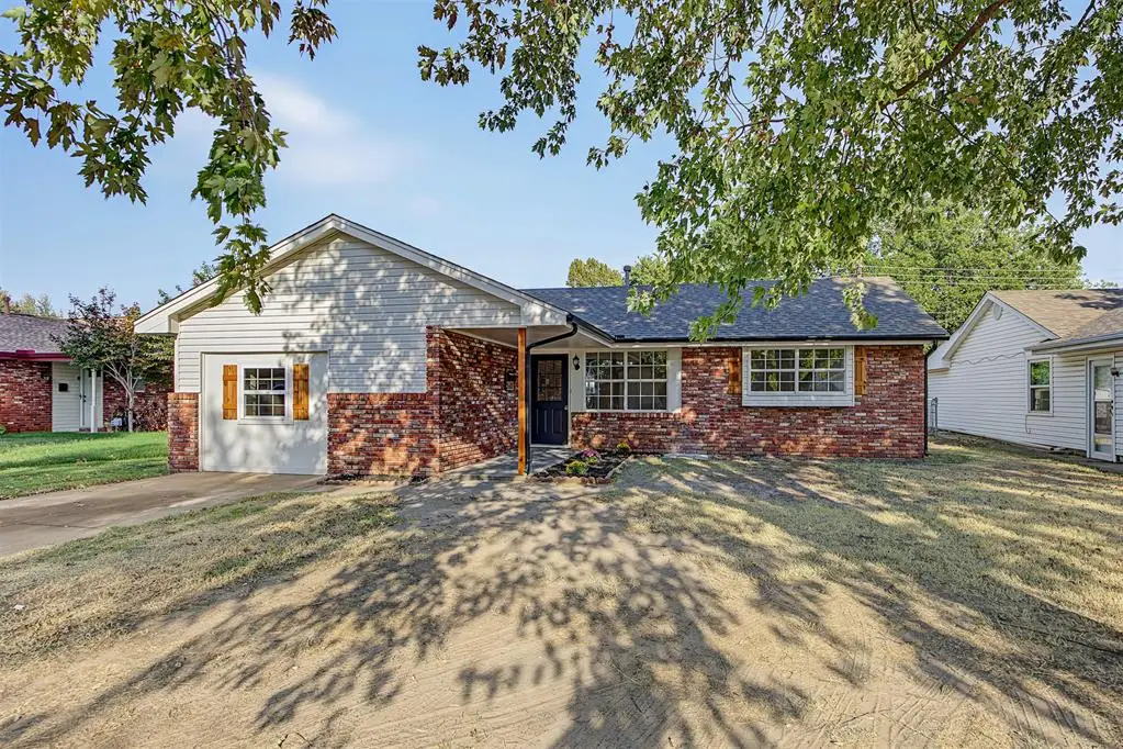 2608 N Reeves Avenue, Oklahoma City, OK 73127 - #1