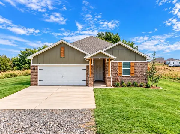 745 Cumberland Drive, Guthrie, OK 73044
