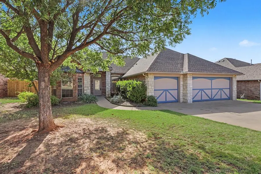 16208 Old Oak Drive, Edmond, OK 73013 - #2