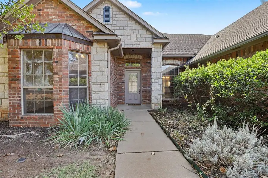 16208 Old Oak Drive, Edmond, OK 73013 - #3