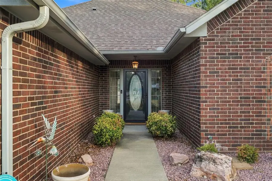1718 Bridlewood Court, Shawnee, OK 74804 - #3