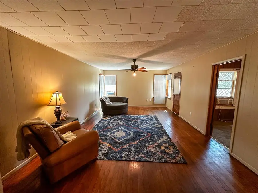 306 S 4th Street, Hammon, OK 73650 - #3