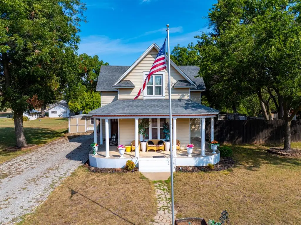 307 E Main Street, Tecumseh, OK 74873 - #1