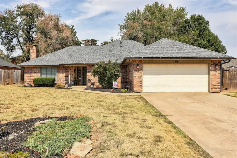 209 SE 30th Street, Moore, OK 73160 - #2