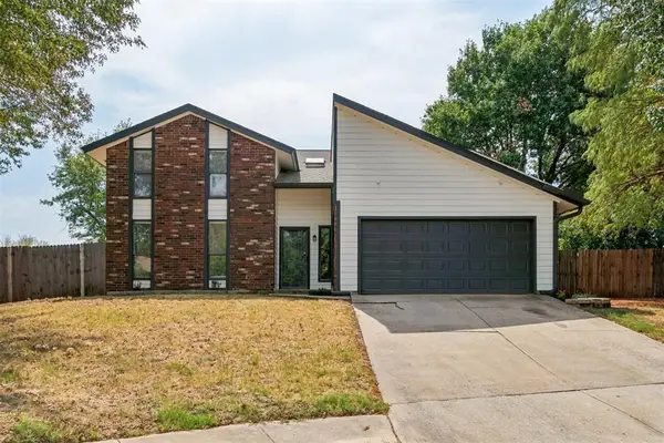 824 Lakeside Circle, Edmond, OK 73012