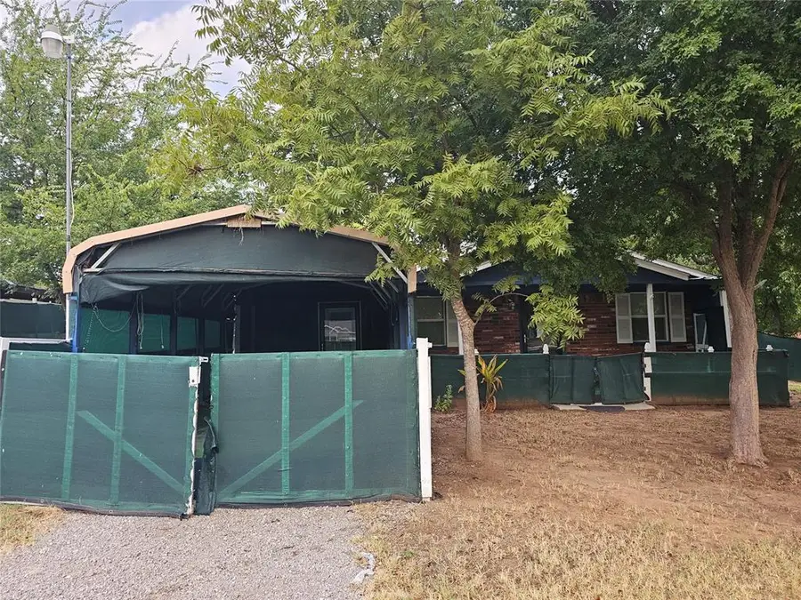 1417 S East Avenue, Pauls Valley, OK 73075 - #2
