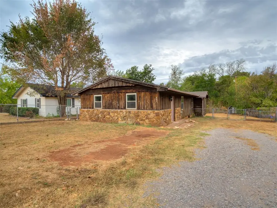 407 N Jefferson Avenue, Blanchard, OK 73010 - #2