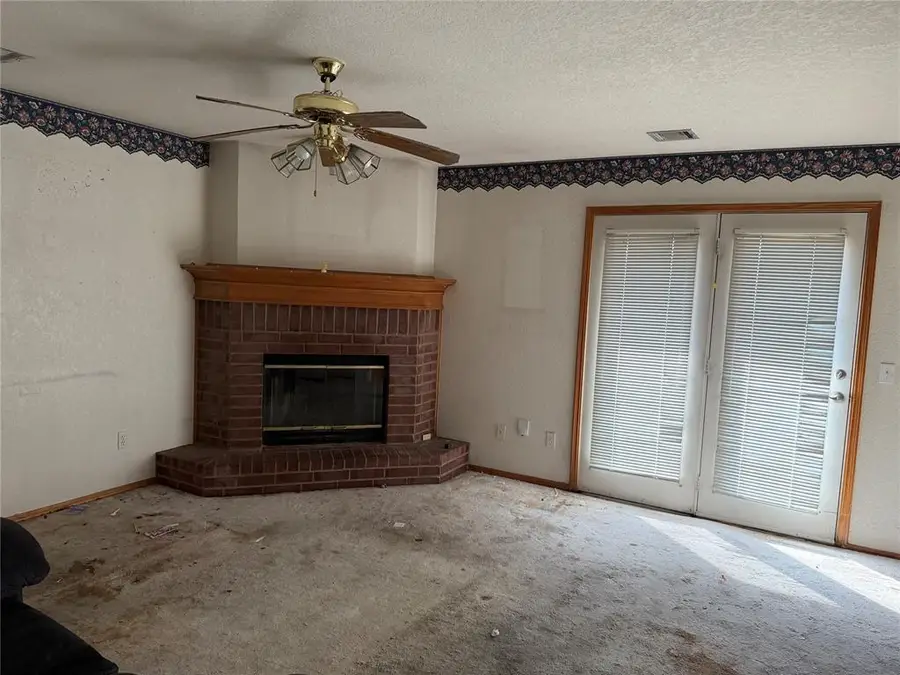1032 Cambridge Court, Moore, OK 73160 - #3