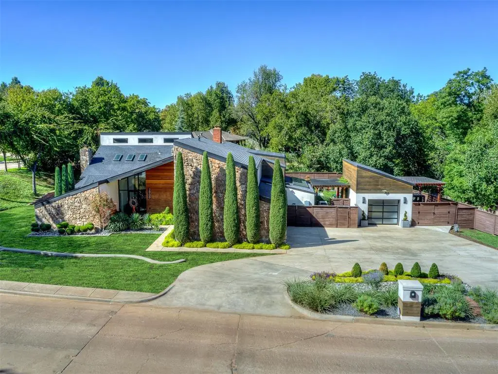 2909 N Oak Hollow Road, Oklahoma City, OK 73120 - #1