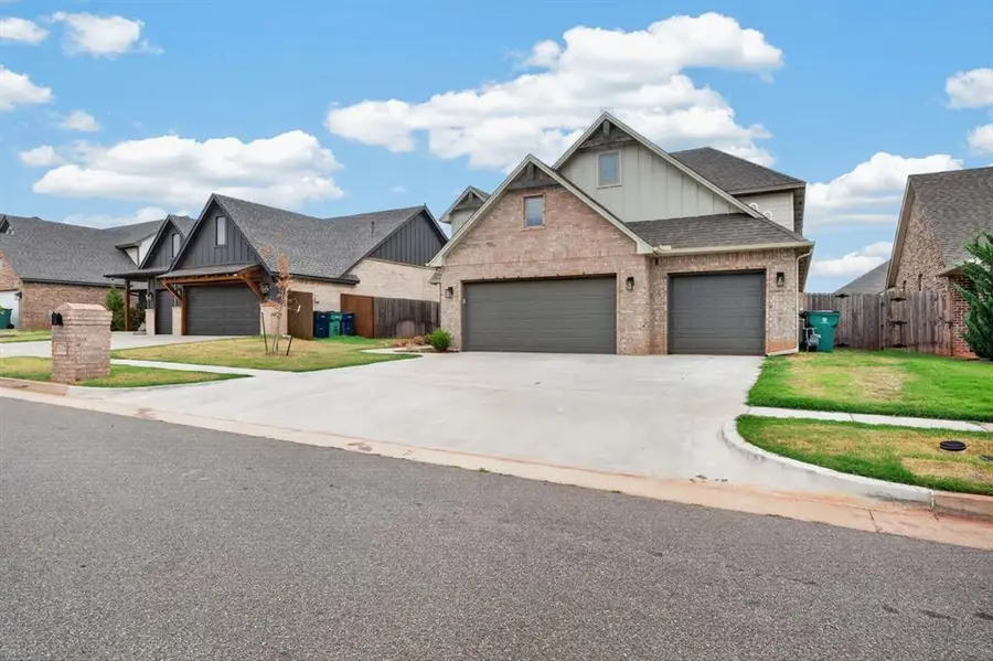 3112 Pinnacle Peak Drive, Yukon, OK 73099 - #3