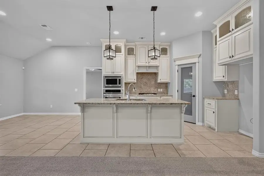 10209 SW 23rd Street, Yukon, OK 73099 - #2