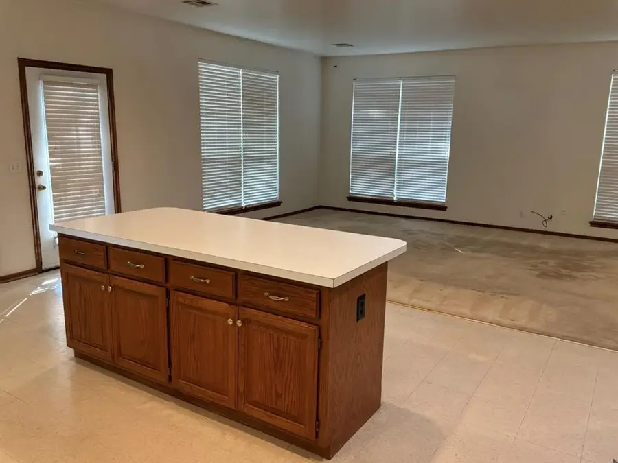 53 W Shore Drive, Arcadia, OK 73007 - #2
